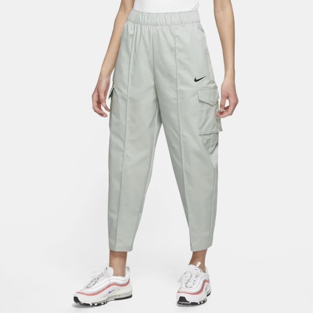 Nike Women's Sportswear Essentials Cargo Pant Performance Athletic Sports, Grey
